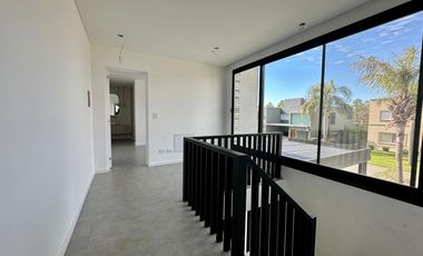 Casa en Cadaques Funes Hills