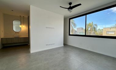 Casa en Cadaques Funes Hills