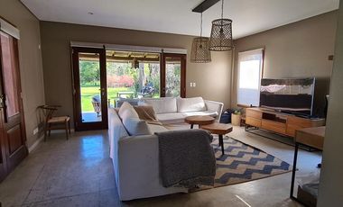 VENTA CASA 3 DORM. - AYRES DE PILAR - PILAR