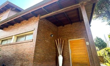 Venta Casa 4 dormitorios con jardín y piscina Cielo Barrio Cerrado Roldán Santa Fe