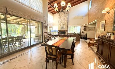 Venta Casa 4 dormitorios con jardín y piscina Cielo Barrio Cerrado Roldán Santa Fe