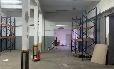 Se vende el block de dos inmuebles intercomunicados con salida a dos calles, Alsina y Dardo Rocha.