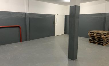 Se vende el block de dos inmuebles intercomunicados con salida a dos calles, Alsina y Dardo Rocha.