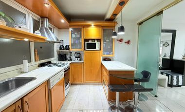 Venta - Piso 5 ambientes - Zona Centro