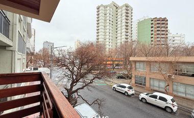 Venta - Piso 5 ambientes - Zona Centro