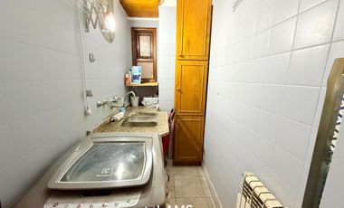 Venta - Piso 5 ambientes - Zona Centro