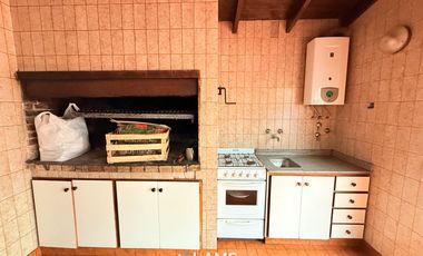 Venta - Piso 5 ambientes - Zona Centro