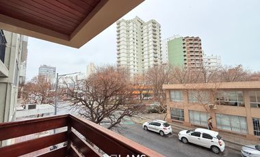 Venta - Piso 5 ambientes - Zona Centro