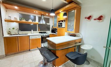 Venta - Piso 5 ambientes - Zona Centro