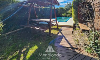 Casa 3 amb con Pileta y Quincho (840 m2 de lote) en Bruno e/ Olga y Ofelia - Sierra de los Padres