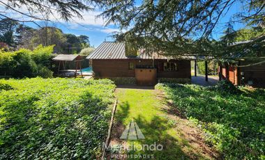 Casa 3 amb con Pileta y Quincho (840 m2 de lote) en Bruno e/ Olga y Ofelia - Sierra de los Padres