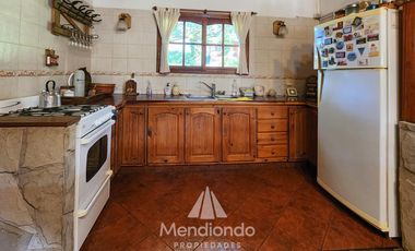 Casa 3 amb con Pileta y Quincho (840 m2 de lote) en Bruno e/ Olga y Ofelia - Sierra de los Padres