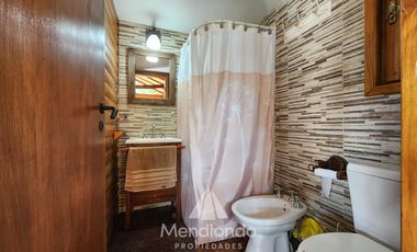 Casa 3 amb con Pileta y Quincho (840 m2 de lote) en Bruno e/ Olga y Ofelia - Sierra de los Padres