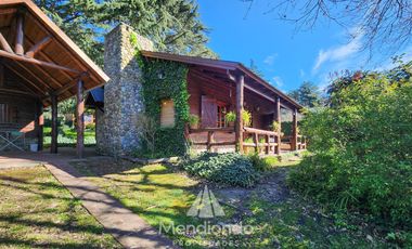 Casa 3 amb con Pileta y Quincho (840 m2 de lote) en Bruno e/ Olga y Ofelia - Sierra de los Padres