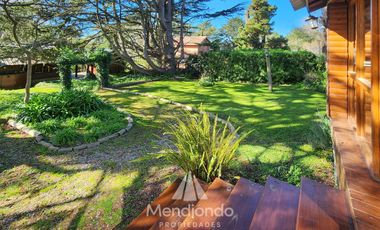 Casa 3 amb con Pileta y Quincho (840 m2 de lote) en Bruno e/ Olga y Ofelia - Sierra de los Padres