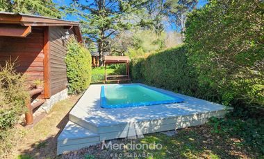 Casa 3 amb con Pileta y Quincho (840 m2 de lote) en Bruno e/ Olga y Ofelia - Sierra de los Padres