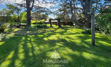 Casa 3 amb con Pileta y Quincho (840 m2 de lote) en Bruno e/ Olga y Ofelia - Sierra de los Padres