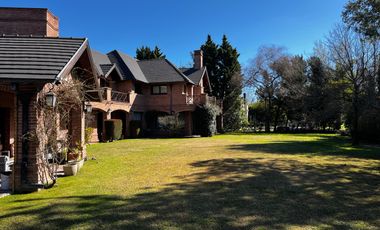 Casa - Canning (E. Echeverria)