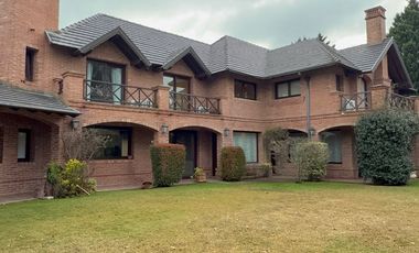 Casa - Canning (E. Echeverria)