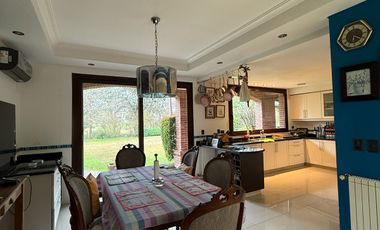 Casa - Canning (E. Echeverria)