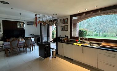 Casa - Canning (E. Echeverria)