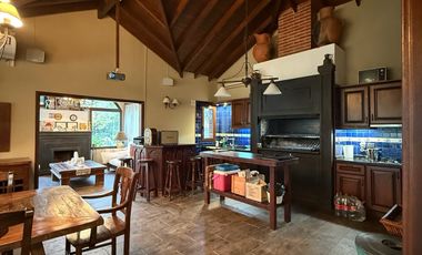 Casa - Canning (E. Echeverria)