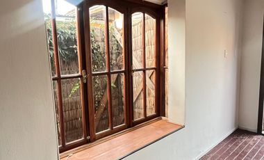 ARRIENDO CASA INTERIOR LA REINA