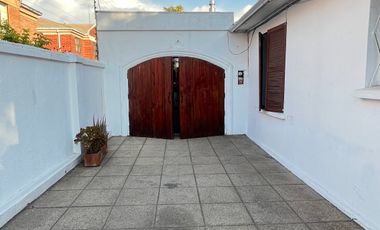 ARRIENDO CASA INTERIOR LA REINA