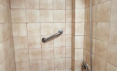 ARRIENDO CASA INTERIOR LA REINA