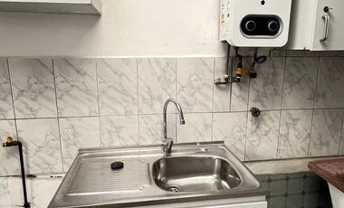 ARRIENDO CASA INTERIOR LA REINA