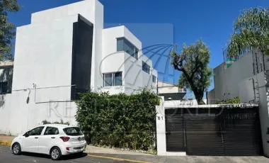 Casa en venta en San Jeronimo Lidice, La Magdalena Contreras, Ciudad de México