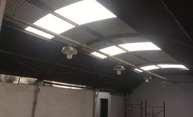 Galpon - Alquiler -  Martinez - 740 m2  ZONIF ID - ALQUILADO