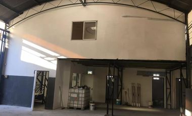 Galpon - Alquiler -  Martinez - 740 m2  ZONIF ID - ALQUILADO