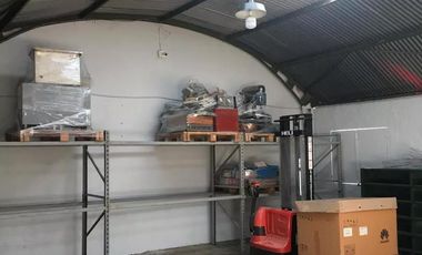 Galpon - Alquiler -  Martinez - 740 m2  ZONIF ID - ALQUILADO