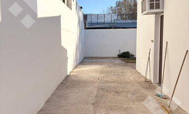 ALQUILER CASA CIPOLLETTI