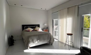 Casa 5 ambientes con pileta en venta Fincas de Iraola II