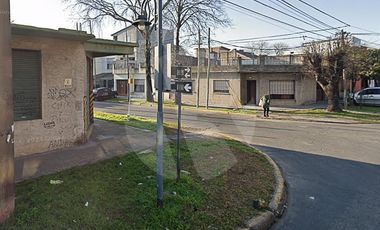 3 Locales  en venta en zona industrial, con posibilidad de ampliacion