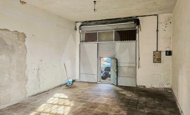 3 Locales  en venta en zona industrial, con posibilidad de ampliacion