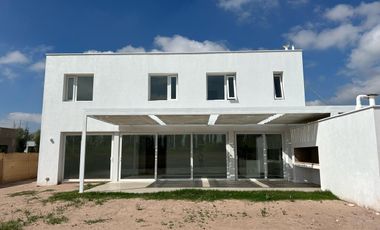 Casa en  venta Barrio Privado La Toscana Vistalba