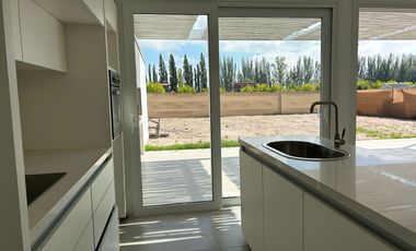 Casa en  venta Barrio Privado La Toscana Vistalba