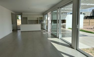 Casa en  venta Barrio Privado La Toscana Vistalba