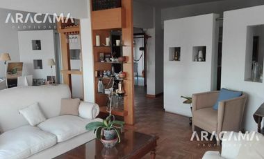 Sofia T. Santamarina 494 - Monte Grande