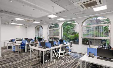 Edificio estilo francés de categoría de 5 Pisos para Oficinas Corporativas, Embajadas, Petit Hotel