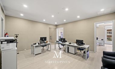 Edificio estilo francés de categoría de 5 Pisos para Oficinas Corporativas, Embajadas, Petit Hotel