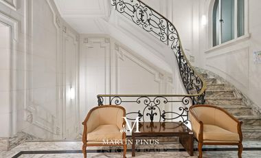 Edificio estilo francés de categoría de 5 Pisos para Oficinas Corporativas, Embajadas, Petit Hotel