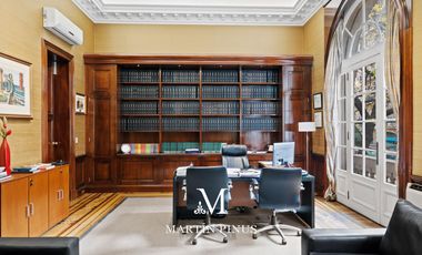 Edificio estilo francés de categoría de 5 Pisos para Oficinas Corporativas, Embajadas, Petit Hotel