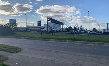 Depósito sobre Colectora Panamericana y Buen Ayre - Don Torcuato