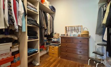 CASA VENTA LA LUCILA 5 AMBIENTES CON JARDIN