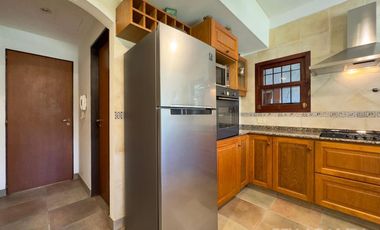 CASA VENTA LA LUCILA 5 AMBIENTES CON JARDIN