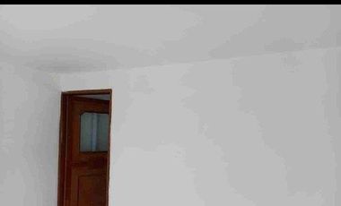 EXCELENTE Y UBICADISIMA CASA EN RENTA!!